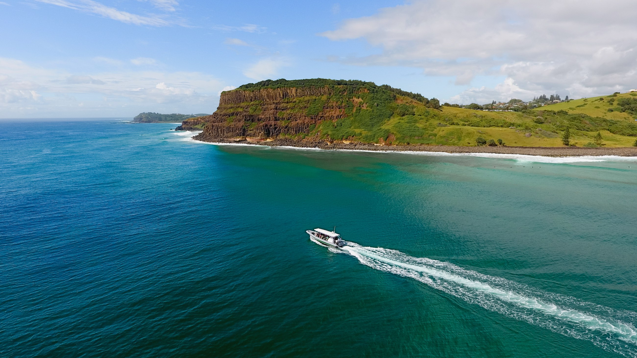 Byron Bay Day Trips - Cruises & Boat Tours | Out Of The Blue Adventures